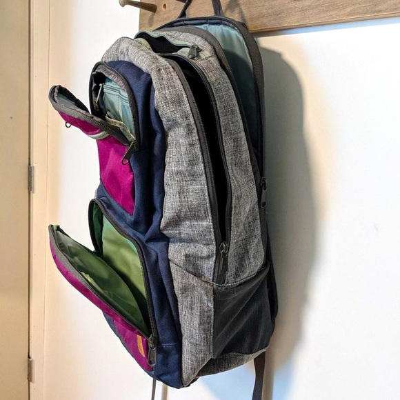 Dakine Backpack 26L - Picture 2 of 4